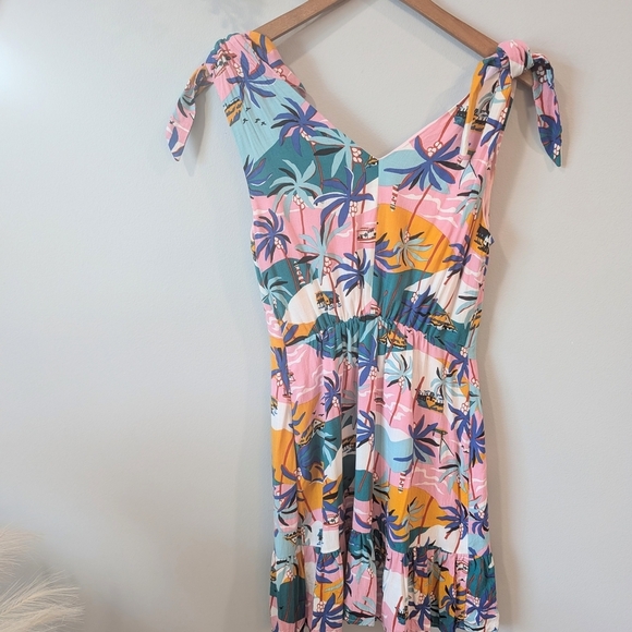 Sam Edelman Tropical Print Sleeveless Dress - Picture 8 of 10